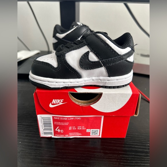 Black and white baby panda dunks - Picture 4 of 6
